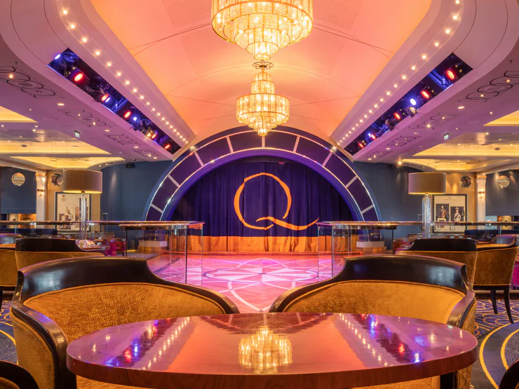 Queen-Mary-2-Queens-Room